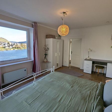 Voll Ausgestattete Wohnung Mit Moselblick 알프 외부 사진